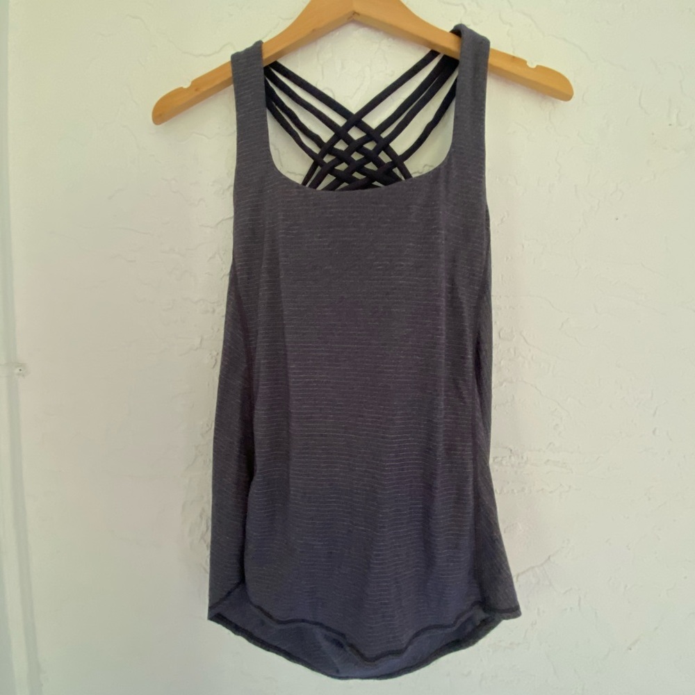 Lululemon Women’s athletic top